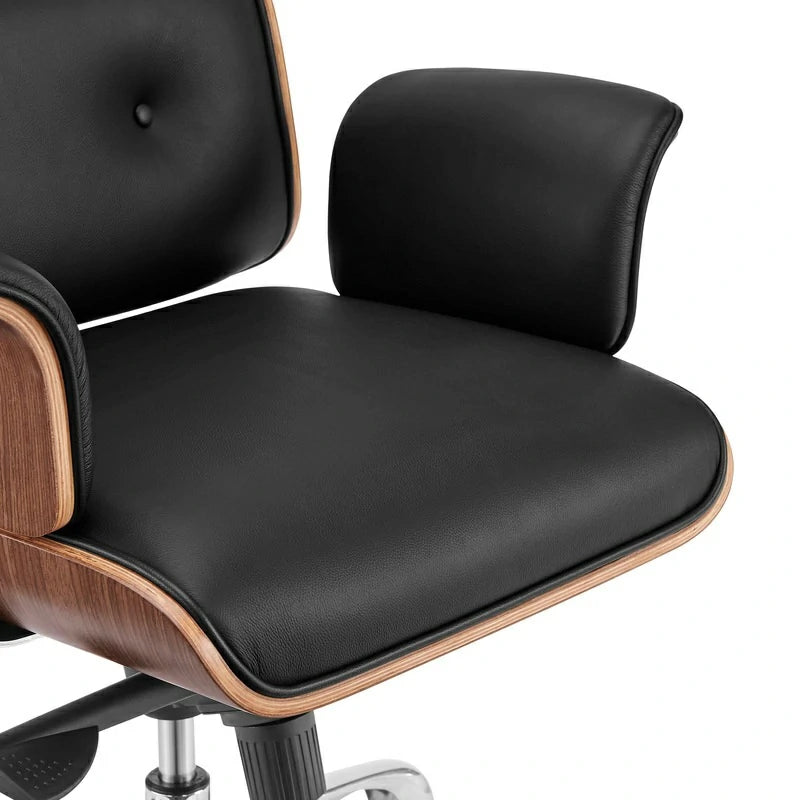 Eames Executive Office Chair black leather close up