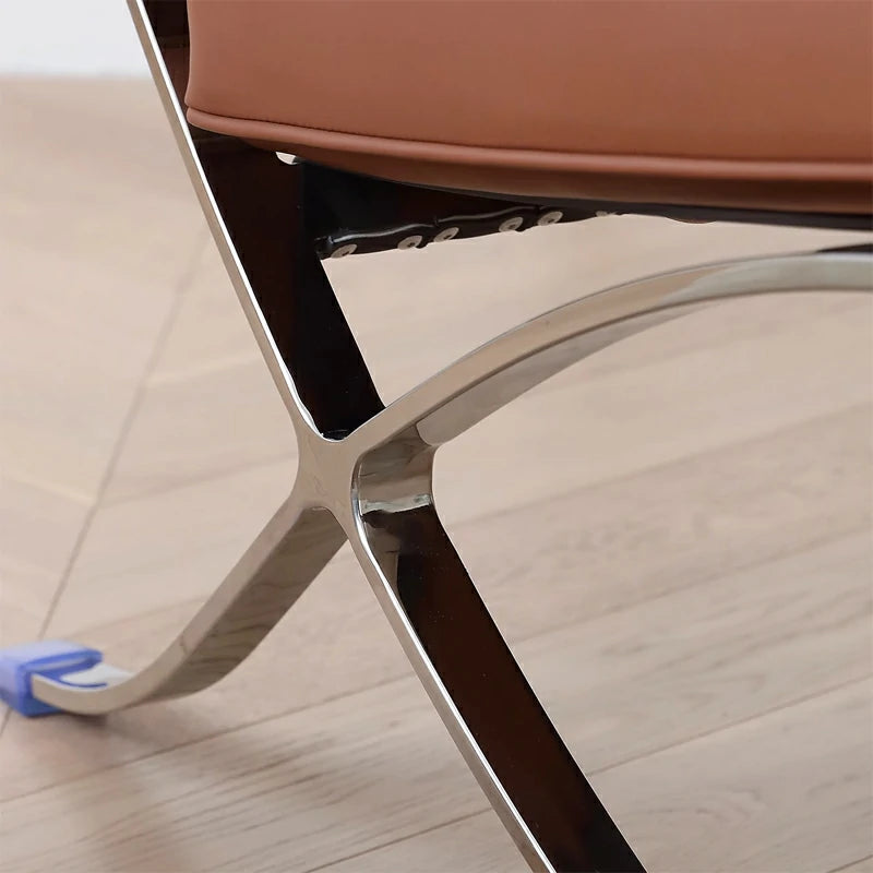 Barcelona Chair light brown leather close up