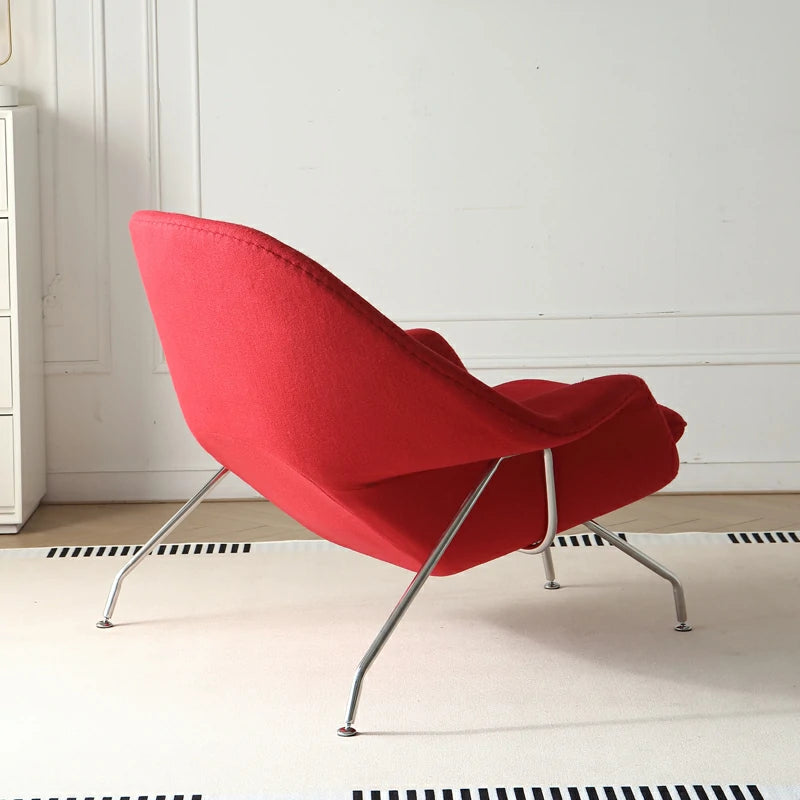  Womb Chair red