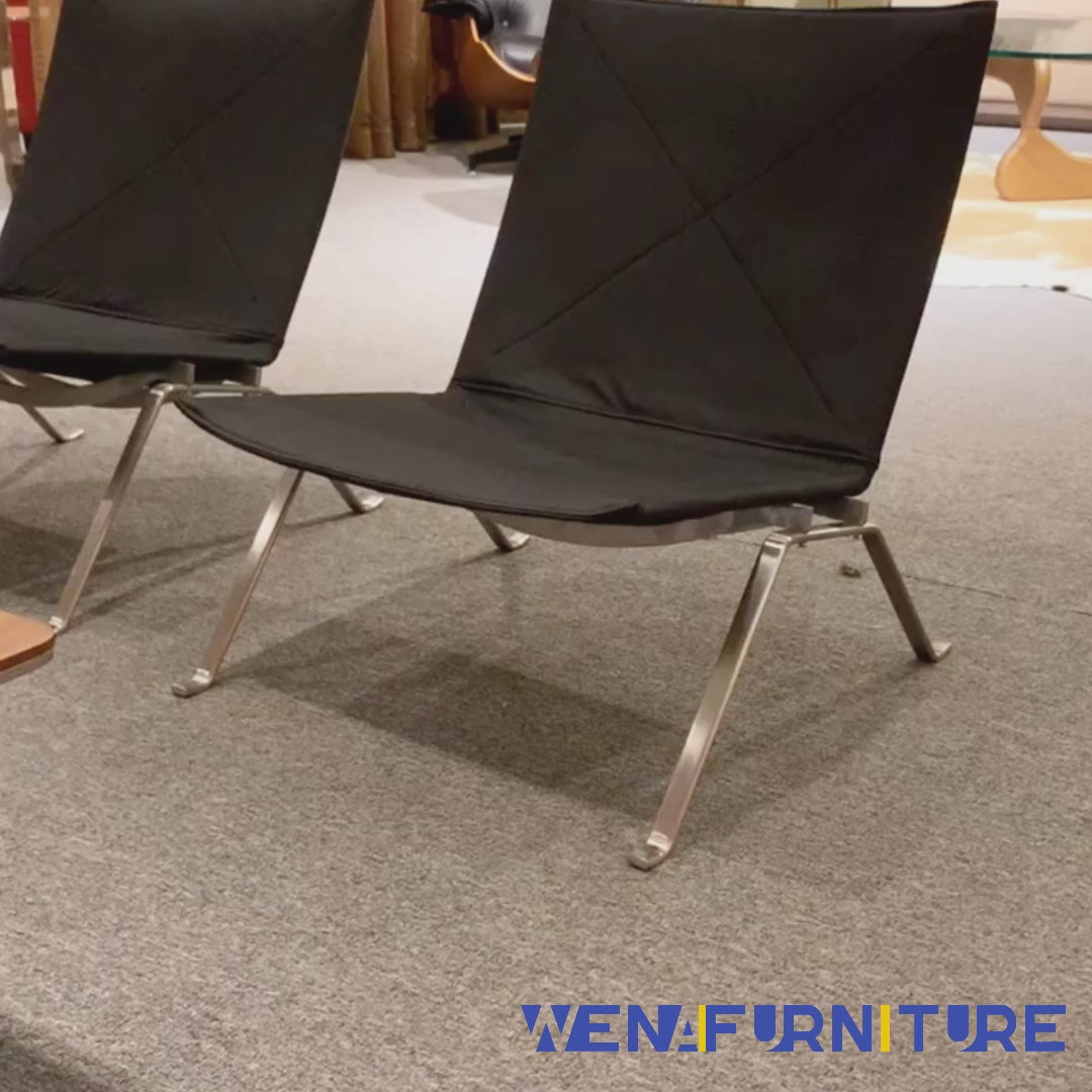 PK22 Lounge Chair black leather video