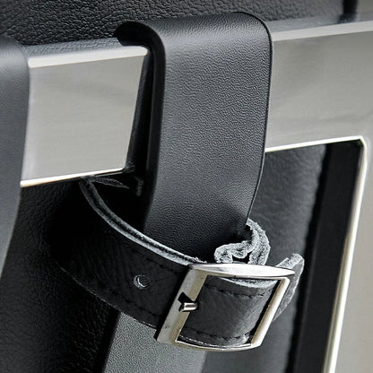 Barcelona Lounge Chair Black leather close up