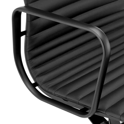 Eames executive office chair  EA117 black Frame black leather close up